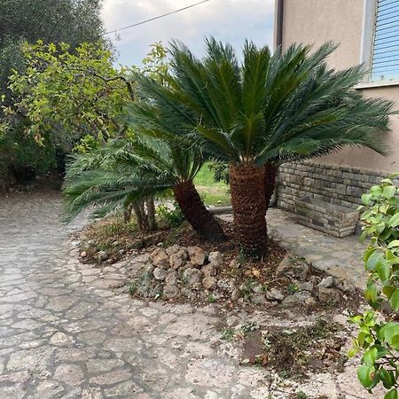 Апартаменты Il Giardino Delle Cycas Romito Magra Экстерьер фото